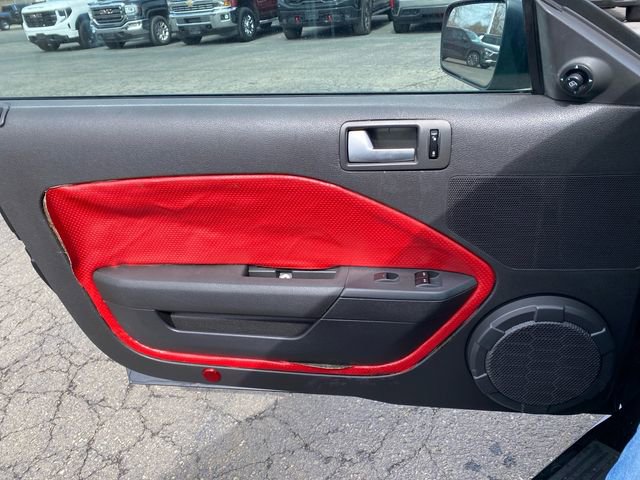 Used 2005 Ford Mustang GT image 17