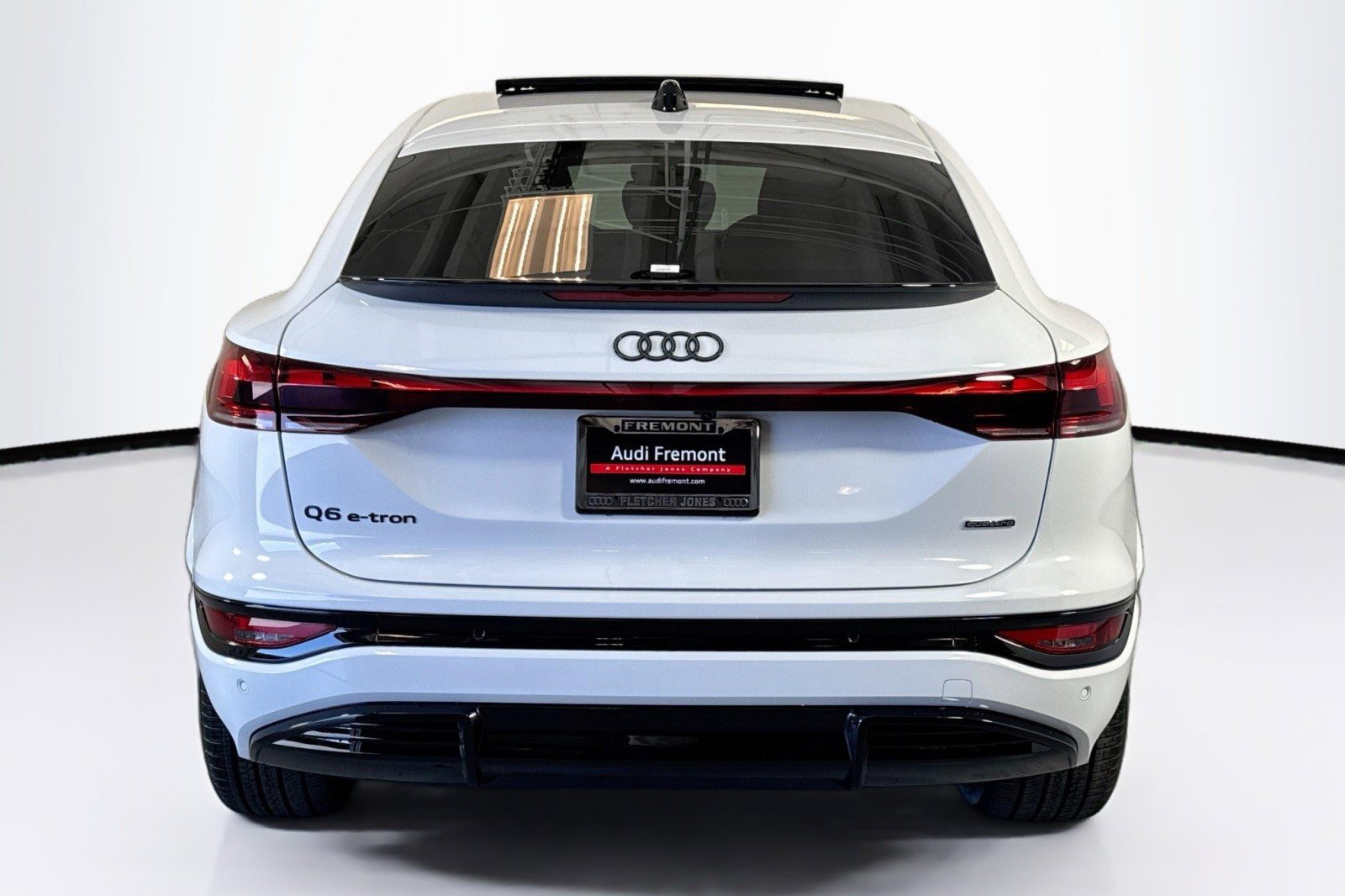 New 2027 Audi Q6 e-tron Premium Plus image 6