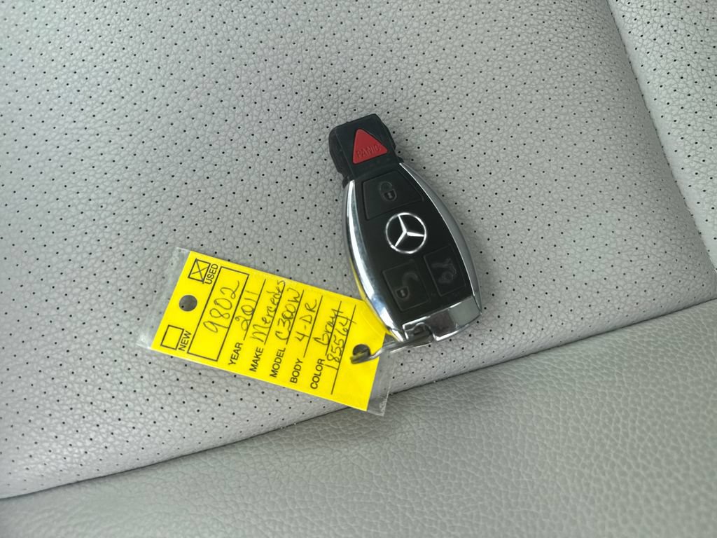 Used 2011 Mercedes-Benz C 300 Sedan image 39