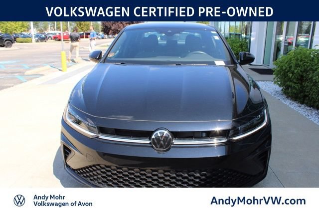 Used 2026 Volkswagen Jetta Sport FWD image 2