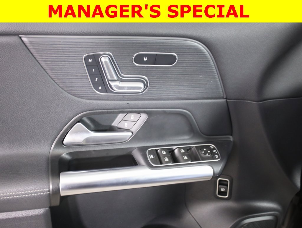 Used 2023 Mercedes-Benz GLA 250 4MATIC image 9