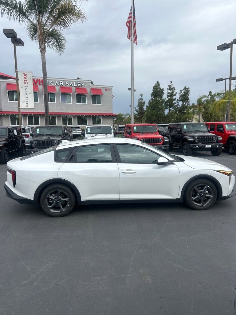 Used 2025 Kia K4 LXS FWD image 4