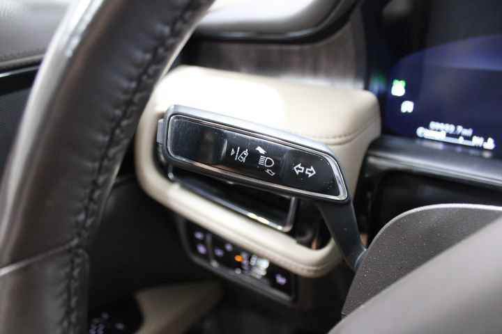 Used 2022 Lincoln Nautilus Reserve AWD/4WD image 43
