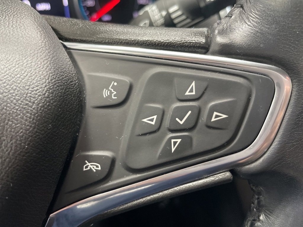 Used 2020 Chevrolet Equinox Premier image 36