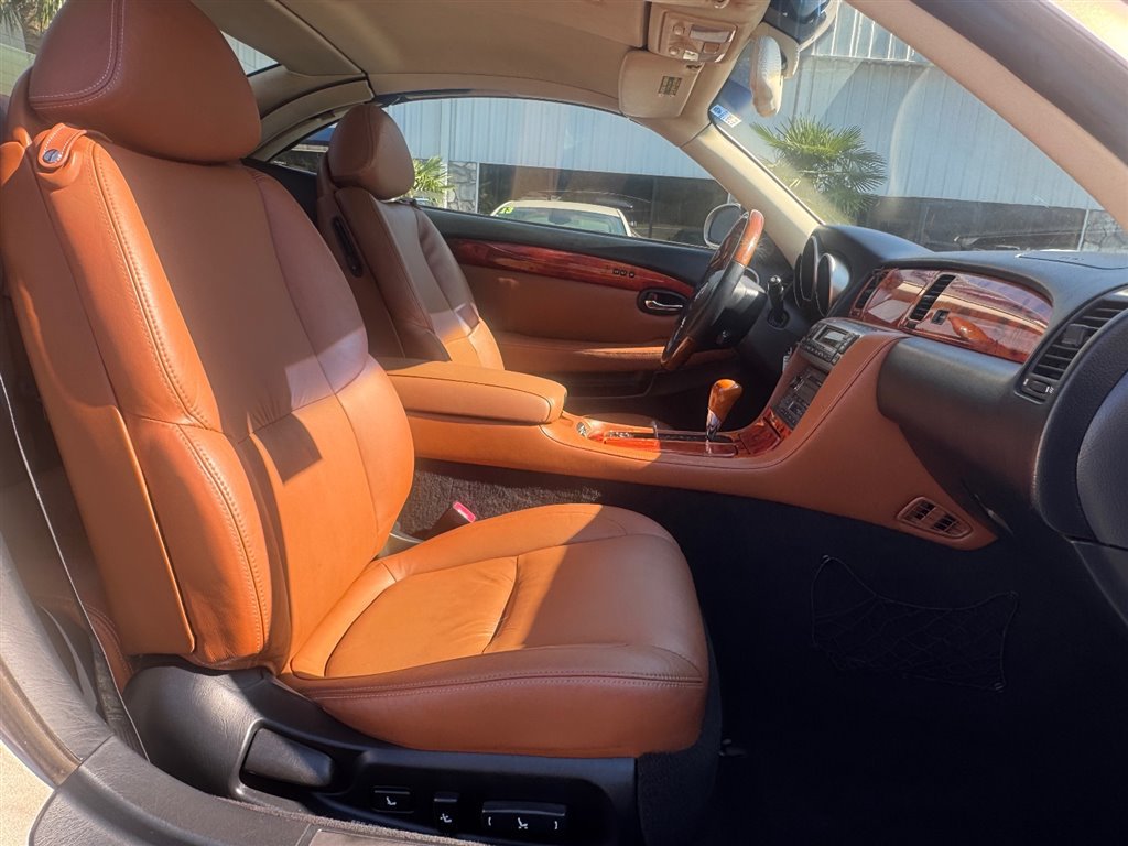 Used 2003 Lexus SC 430 Convertible RWD image 25