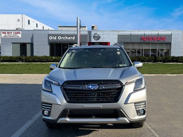 Used 2023 Subaru Forester Touring image 2