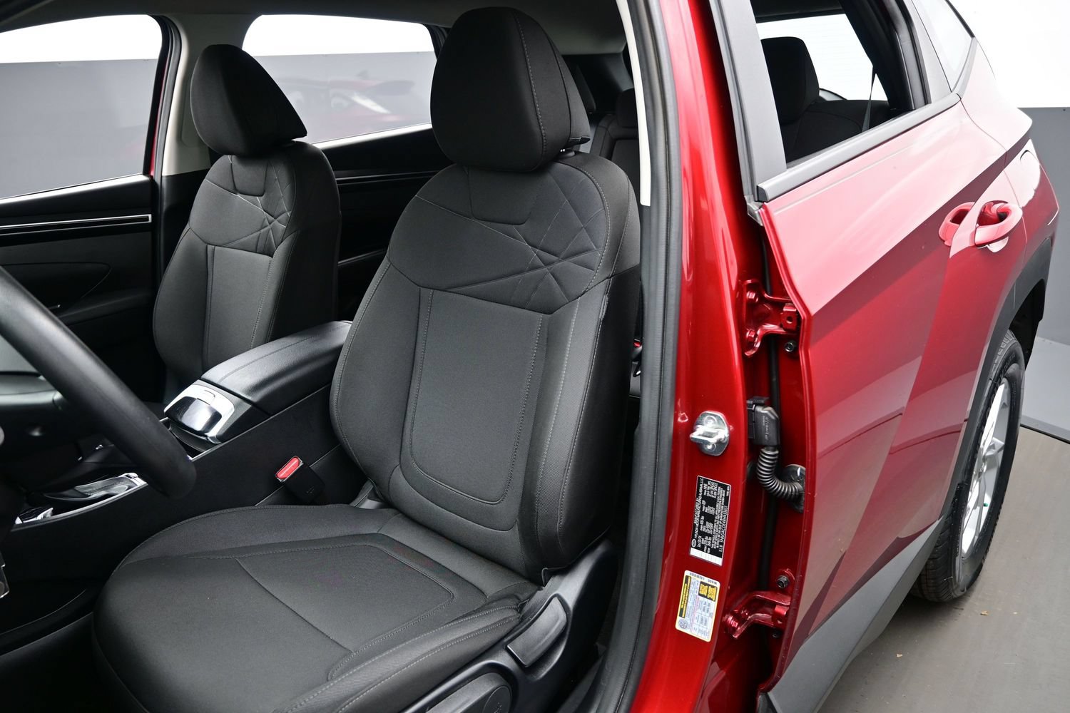 Certified 2024 Hyundai Tucson SE AWD/4WD image 11