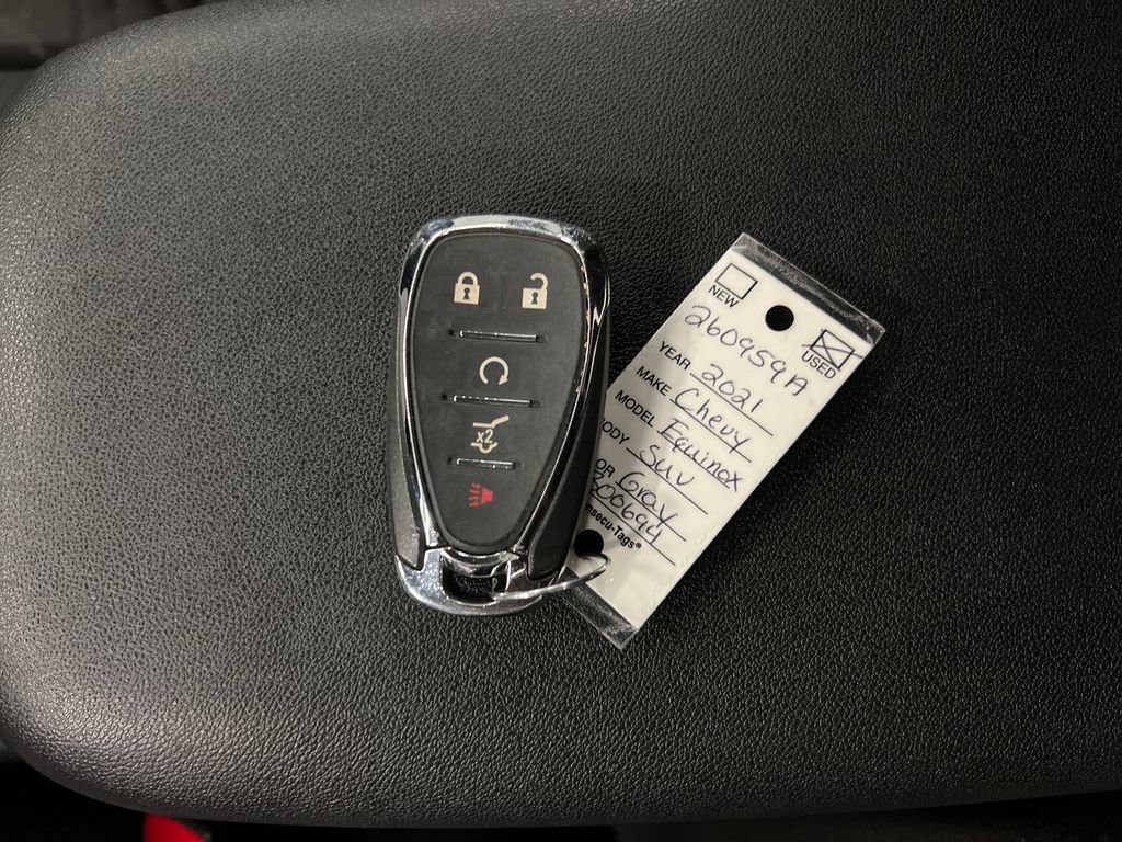 Used 2021 Chevrolet Equinox LT AWD/4WD image 26
