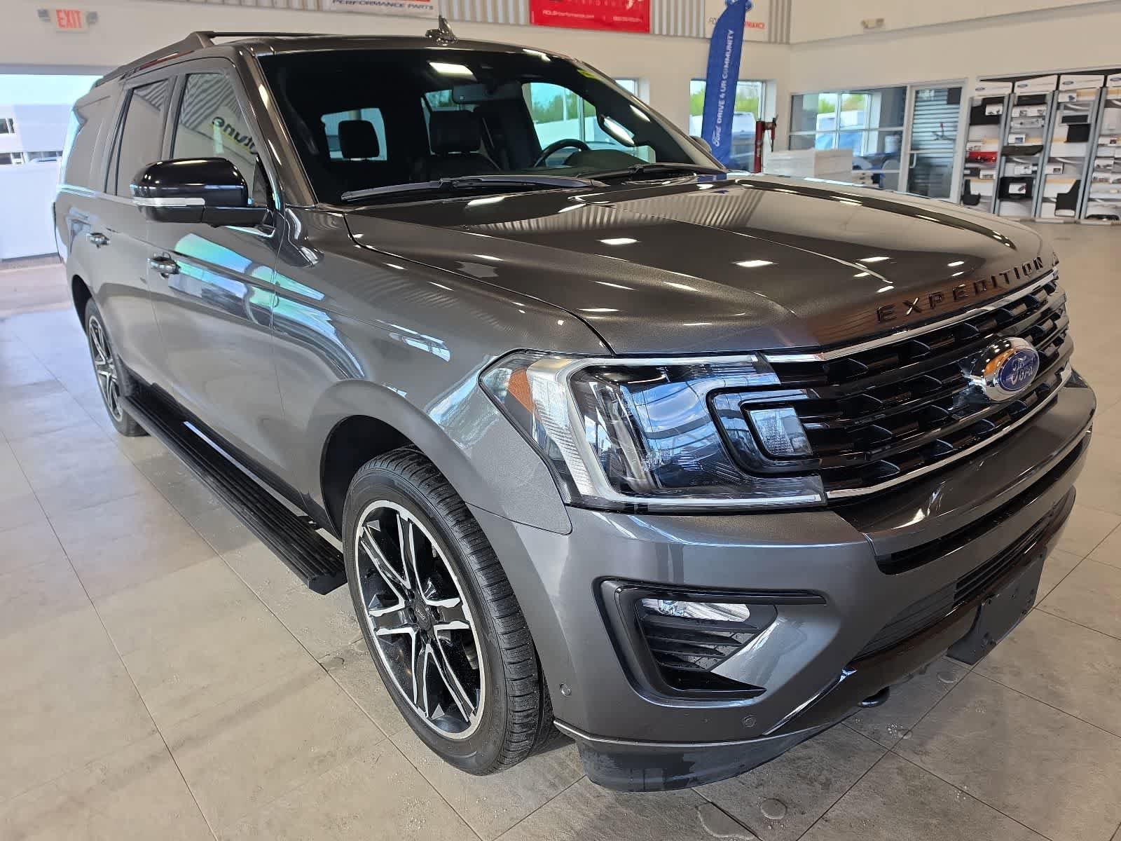Used 2020 Ford Expedition Max Limited w/ Equipment Group 303A AWD/4WD image 5