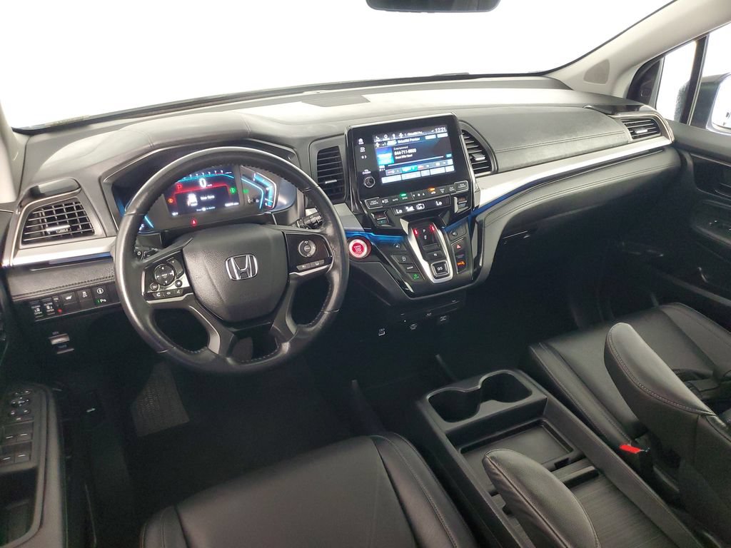 Used 2023 Honda Odyssey Touring image 17