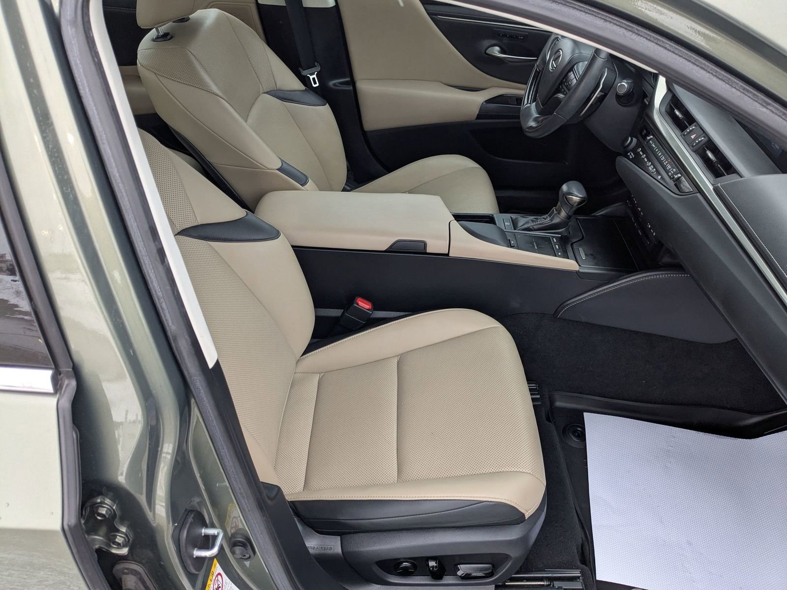 Used 2019 Lexus ES 350 350 w/ Premium Package image 29