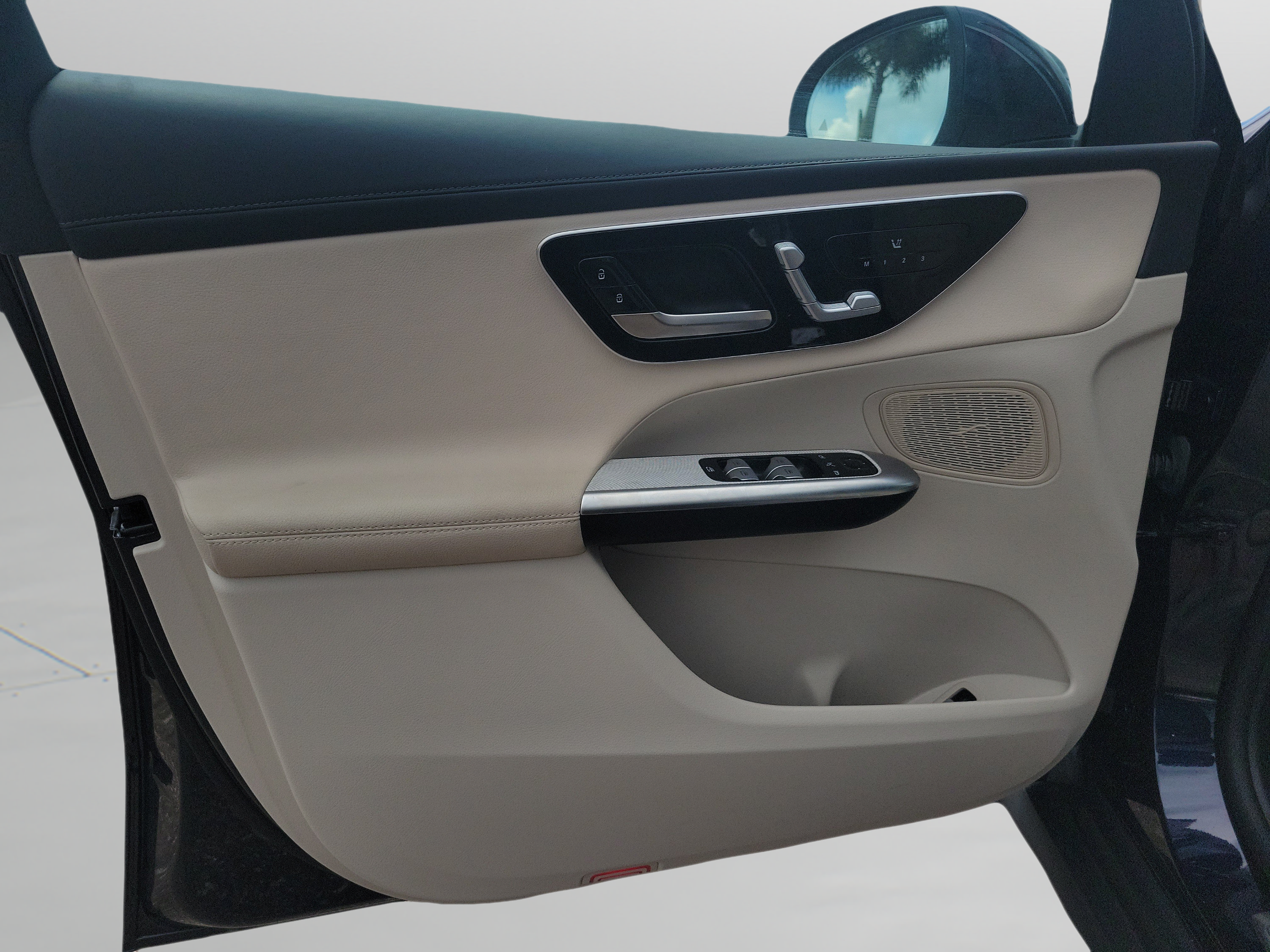 Certified 2024 Mercedes-Benz GLC 300 4MATIC image 16