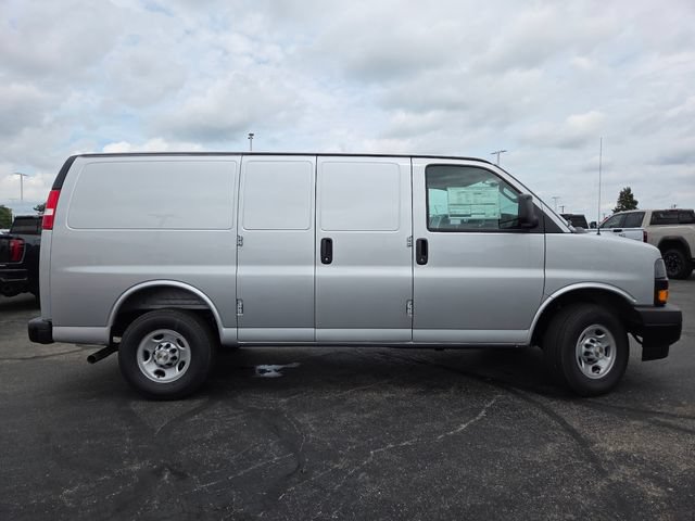 New 2026 Chevrolet Express 2500 w/ Driver Convenience Package RWD image 12