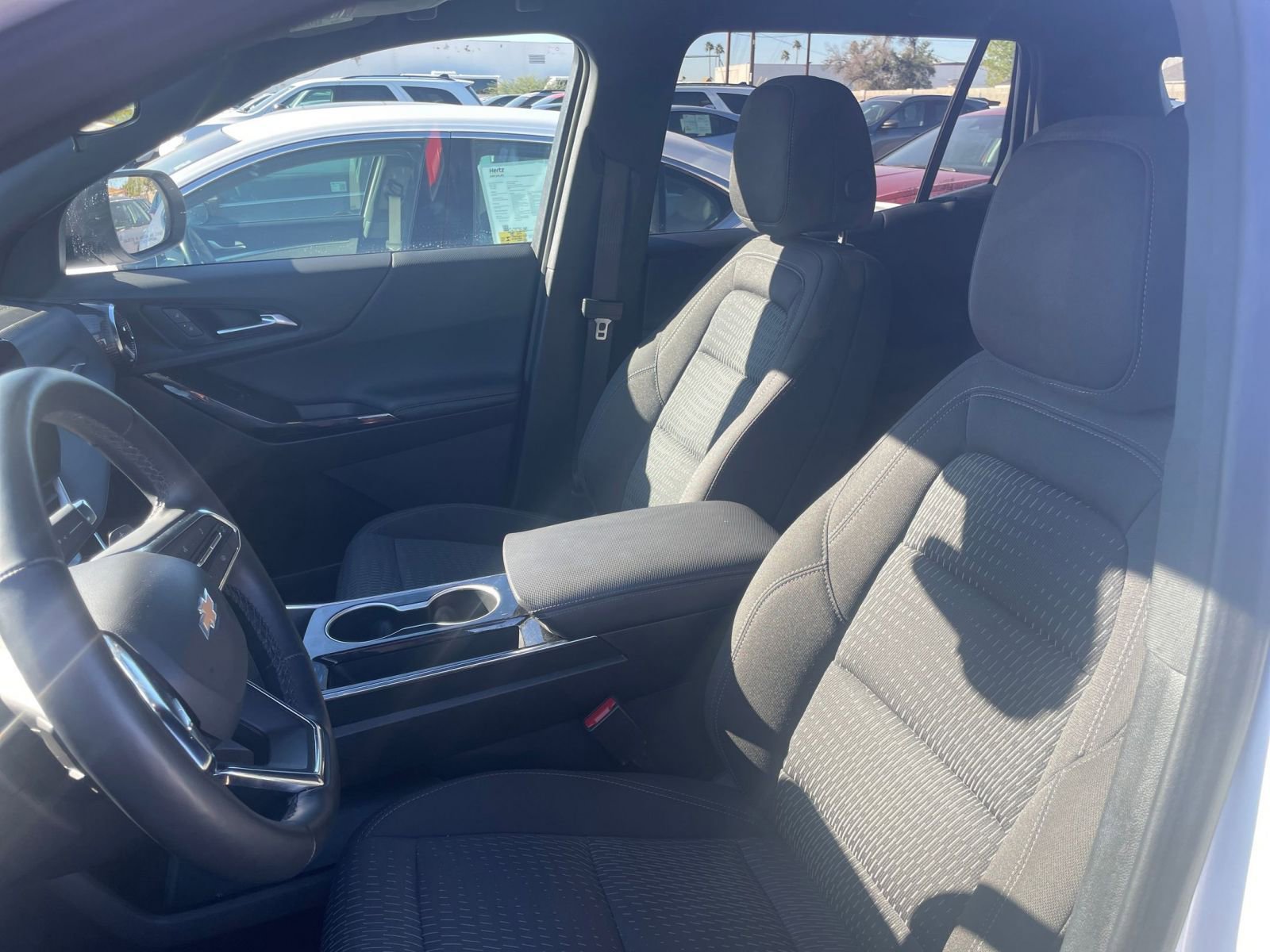 Used 2025 Chevrolet Equinox LT image 35