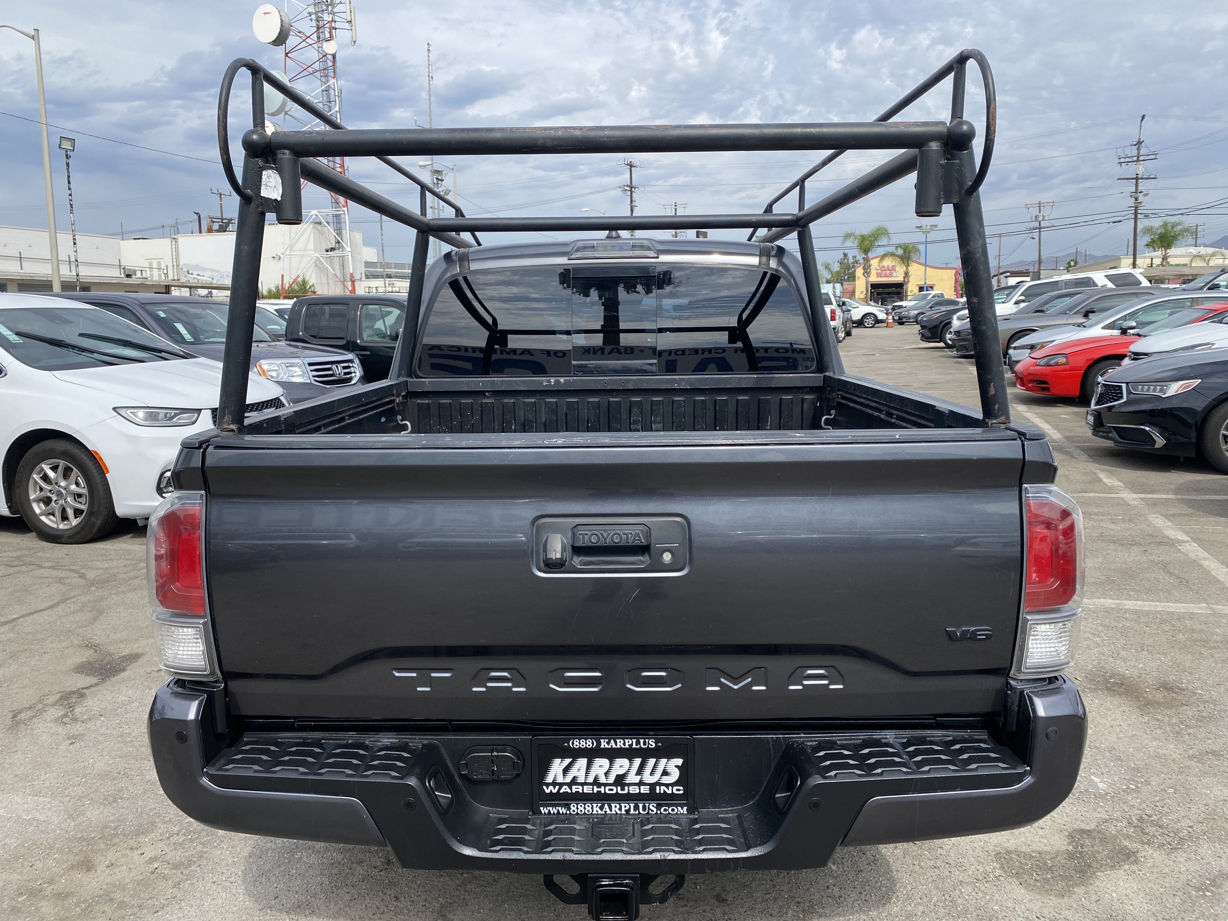 Used 2021 Toyota Tacoma TRD Sport w/ Technology Package AWD/4WD image 11