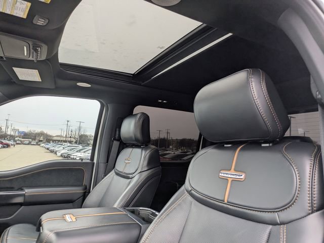 Used 2024 Ford F250 Platinum w/ FX4 Off-Road Package image 28