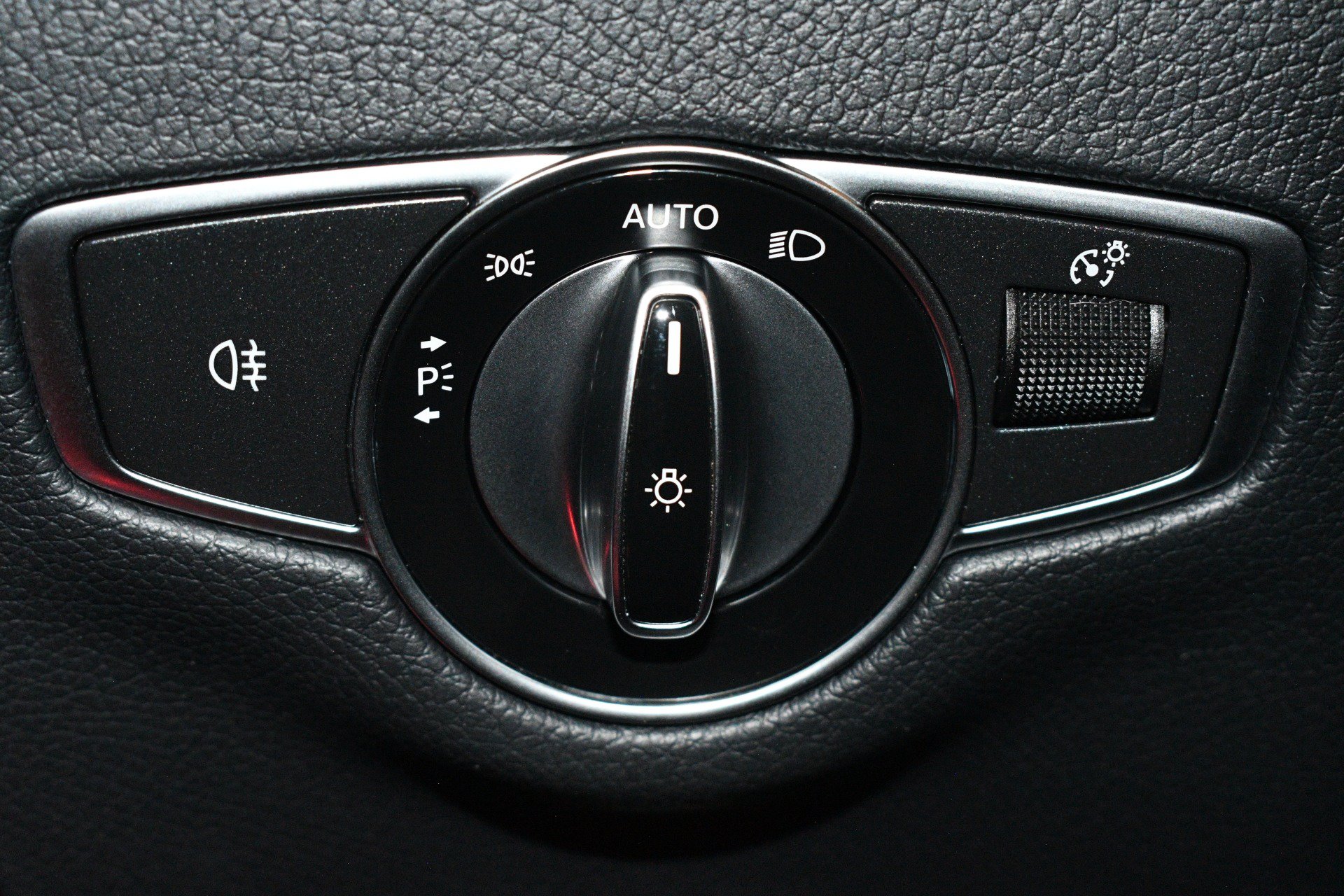 Used 2021 Mercedes-Benz E 53 AMG 4MATIC Sedan image 39