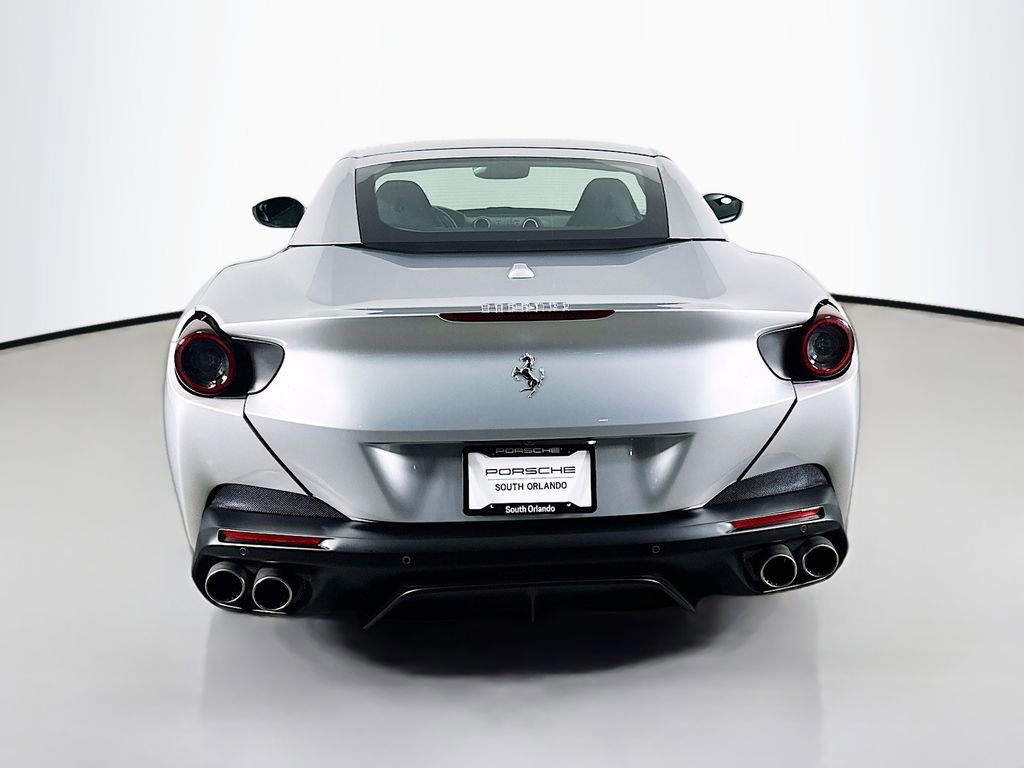 Used 2019 Ferrari Portofino image 10