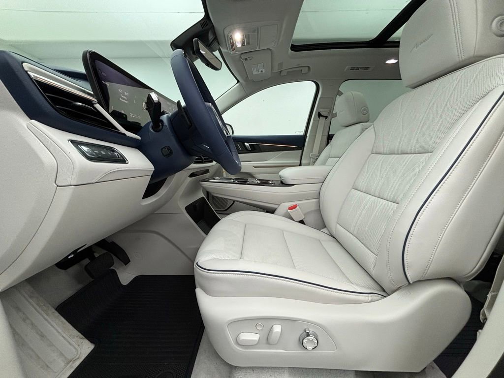 New 2026 Buick Enclave Avenir image 22