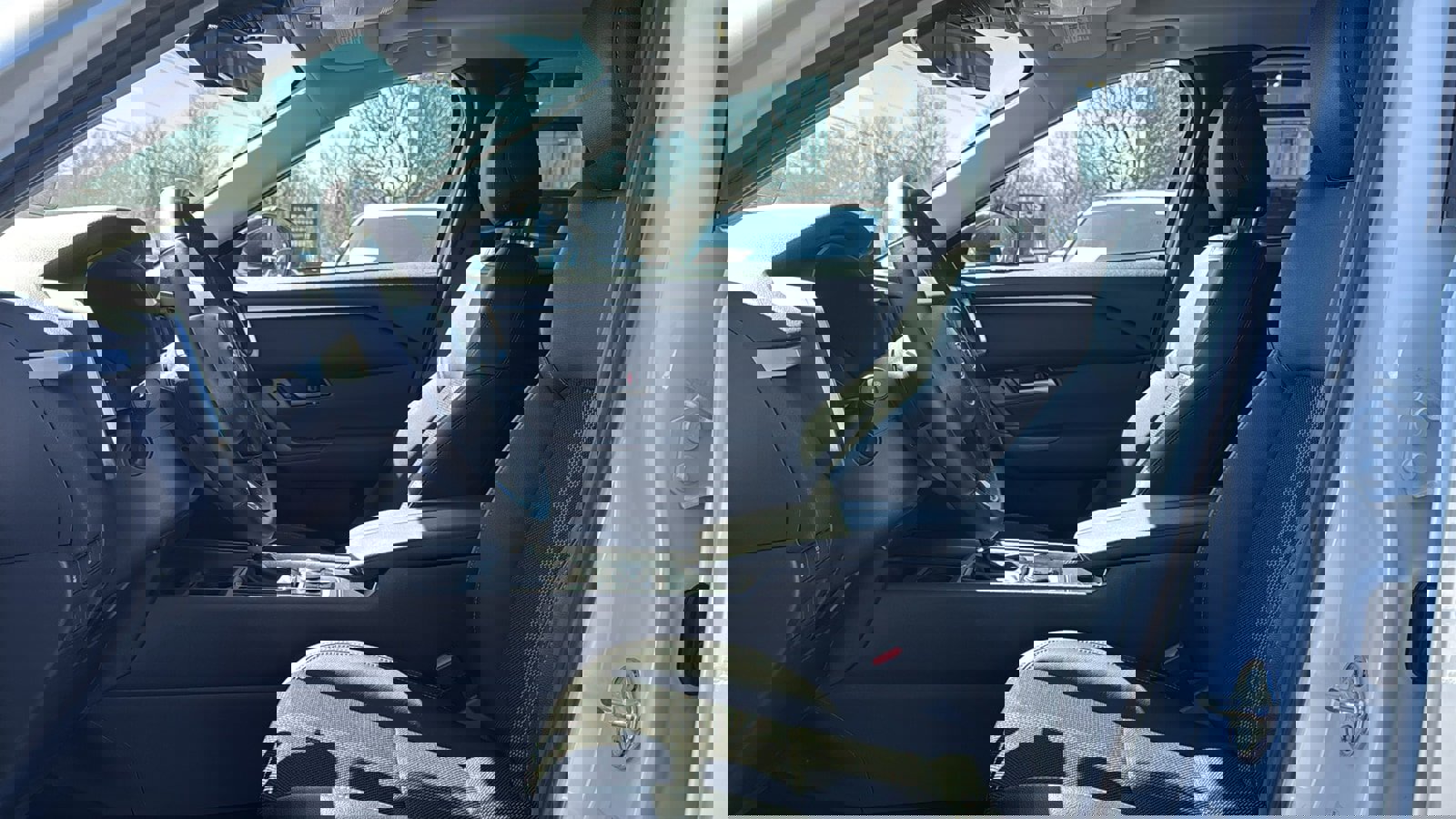 Certified 2025 MAZDA CX-50 AWD 2.5 S w/ Premium Package image 12