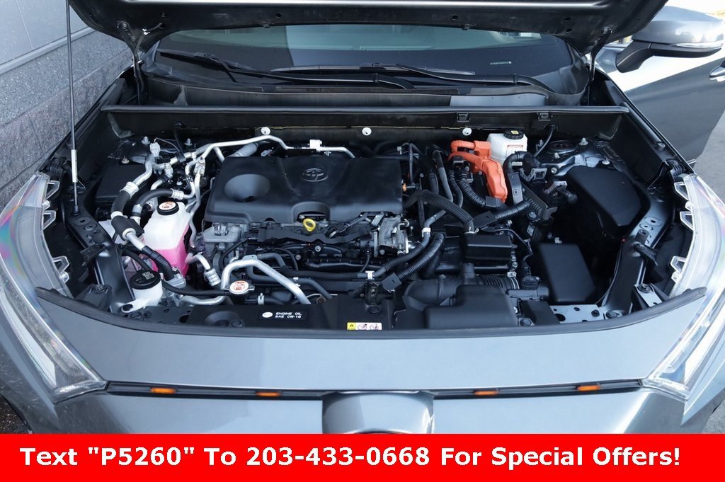 Certified 2021 Toyota RAV4 SE image 32