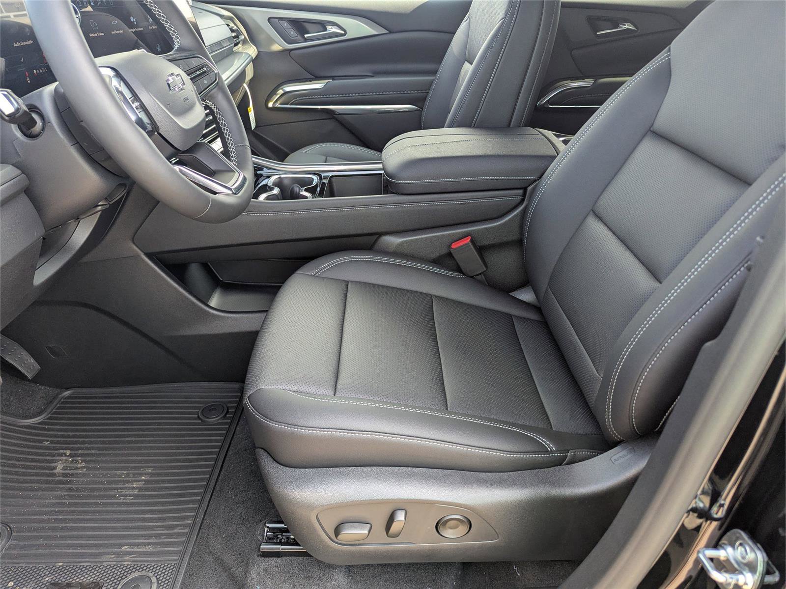 New 2025 Chevrolet Suburban Premier image 47