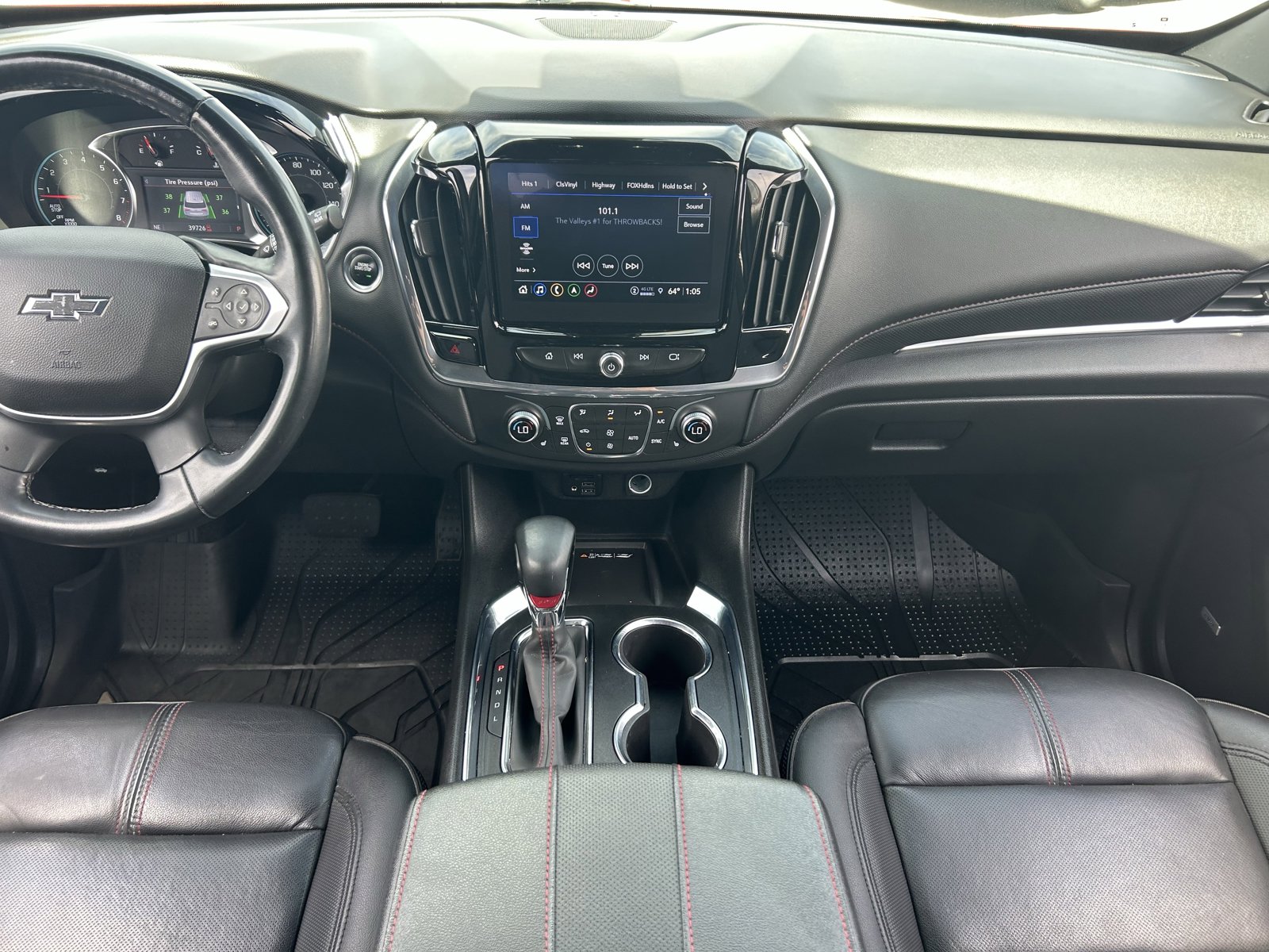 Used 2023 Chevrolet Traverse RS w/ LPO, Floor Liner Package FWD image 16