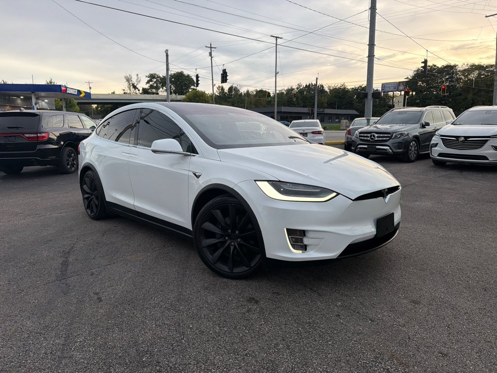 Used 2017 Tesla Model X 100D AWD/4WD image 5