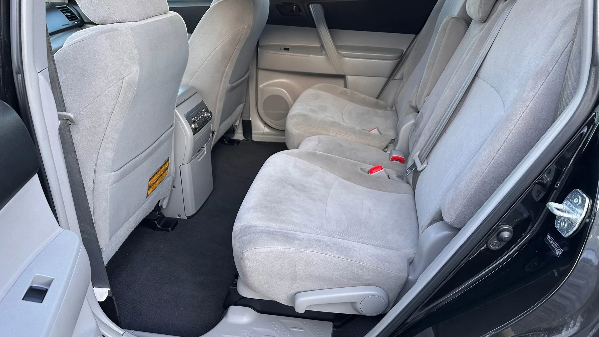 Used 2013 Toyota Highlander Limited image 15