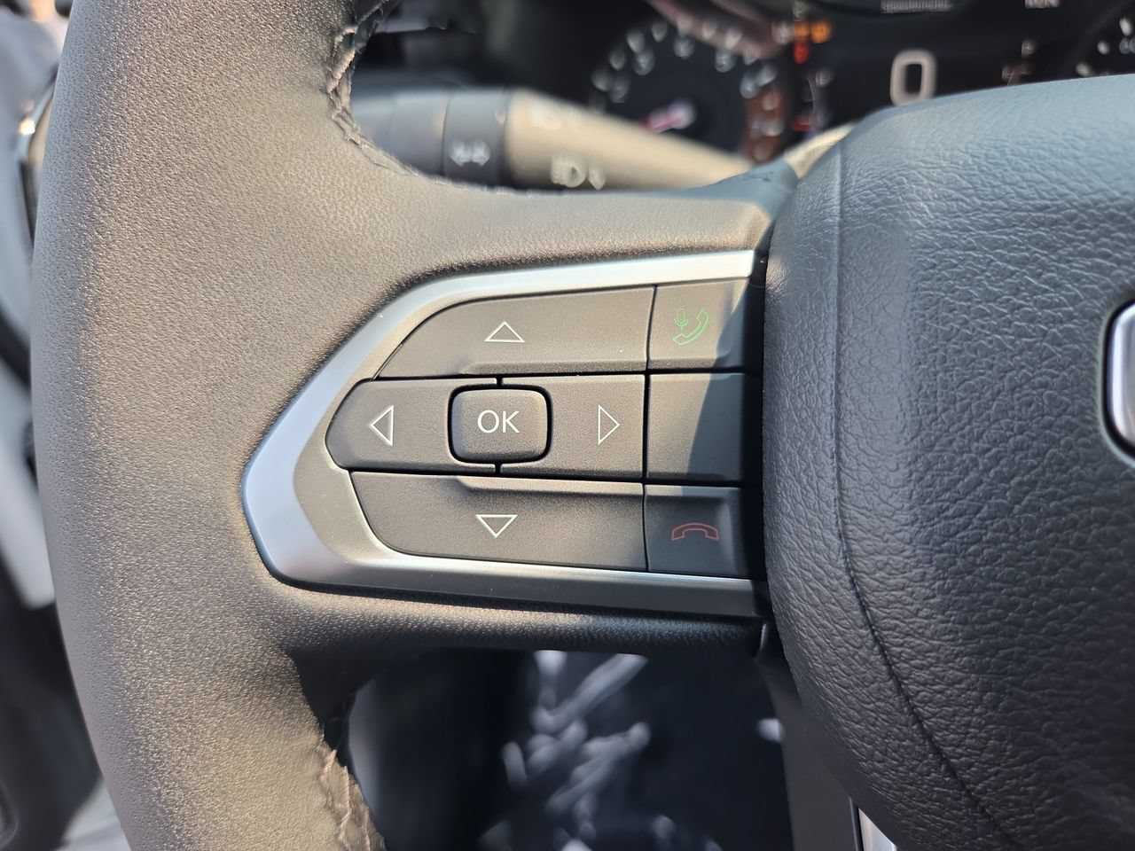 New 2026 Jeep Compass Latitude AWD/4WD image 30