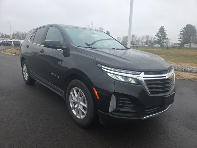 Used 2024 Chevrolet Equinox LT image 1