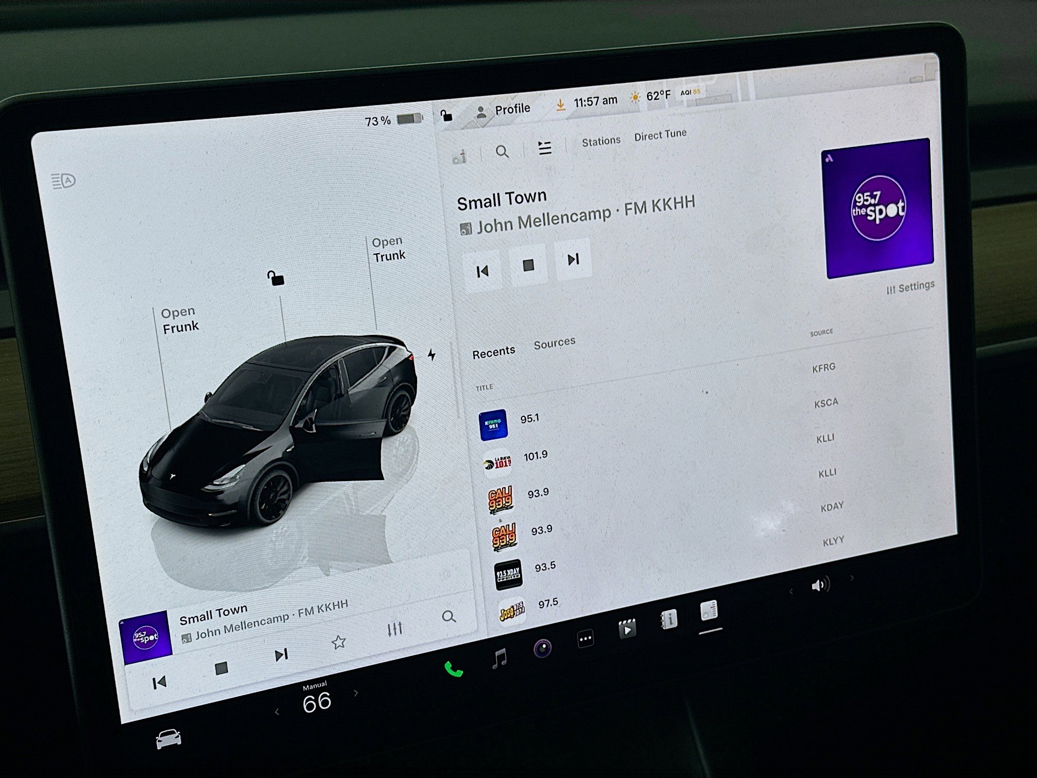 Used 2023 Tesla Model Y Performance image 19