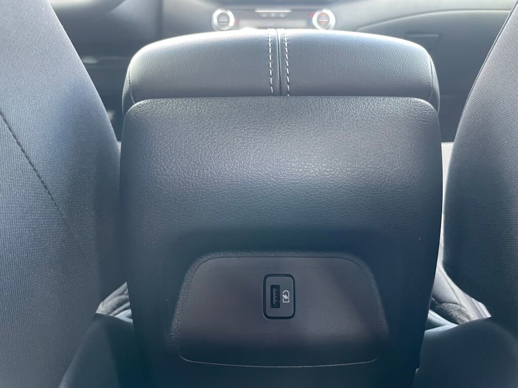 Used 2025 Nissan Sentra SV w/ All-Weather Package image 17