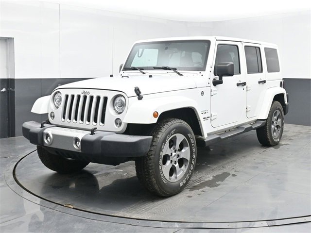 Used 2017 Jeep Wrangler Unlimited Sahara w/ Connectivity Group image 5