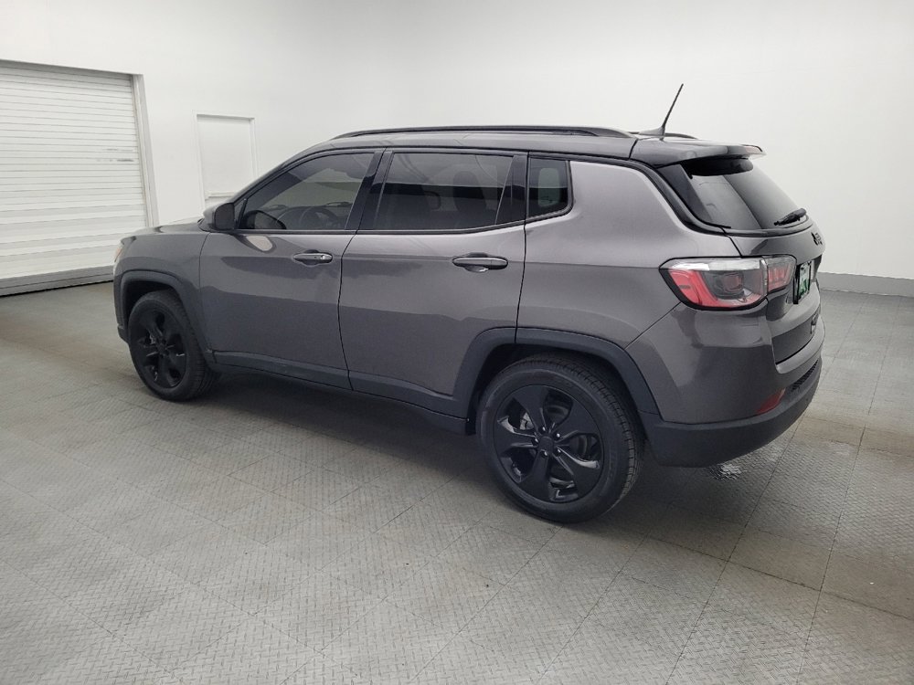 Used 2021 Jeep Compass Latitude image 3