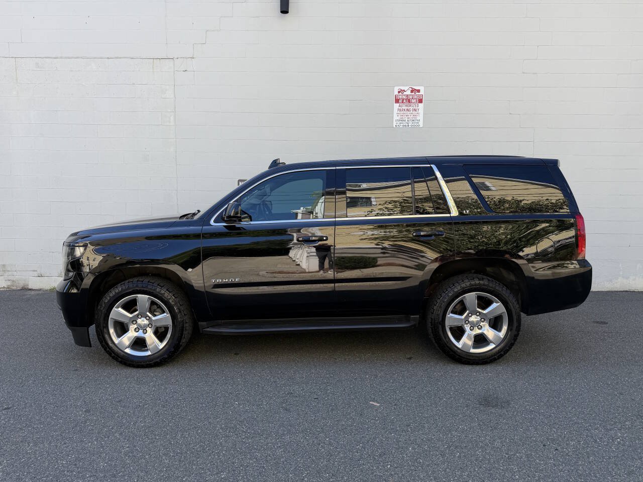 Used 2019 Chevrolet Tahoe LT AWD/4WD image 3