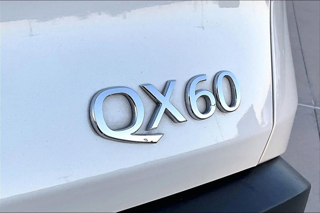 Certified 2025 INFINITI QX60 Luxe image 44
