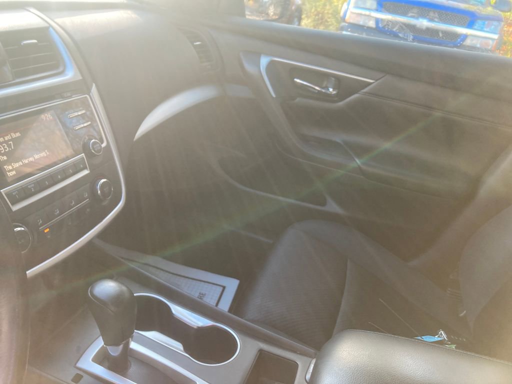 Used 2017 Nissan Altima 2.5 SR image 16