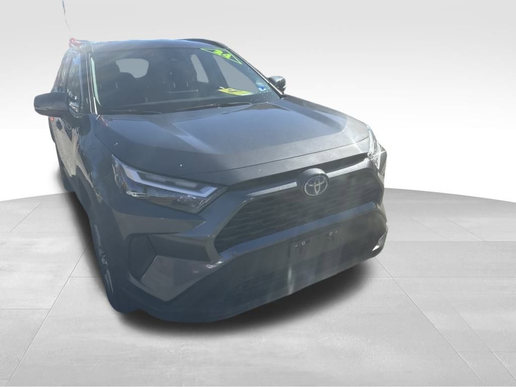 Used 2024 Toyota RAV4 XLE image 32