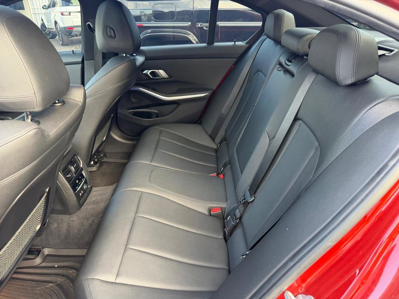 Used 2019 BMW 330i Sedan RWD image 15