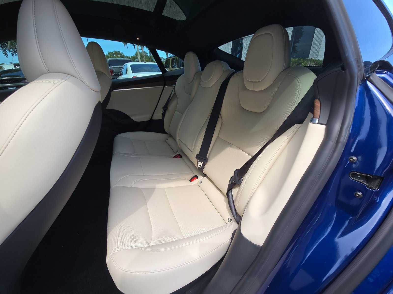 Used 2022 Tesla Model S AWD/4WD image 21