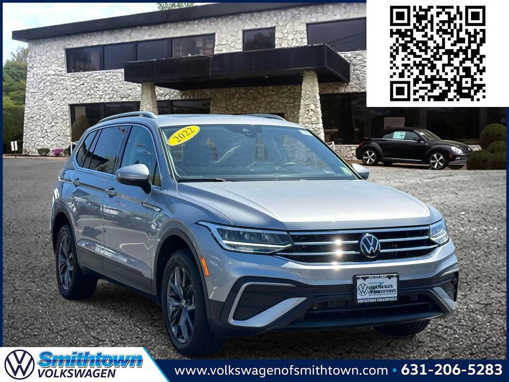 Used 2022 Volkswagen Tiguan SE w/ Panoramic Sunroof Package