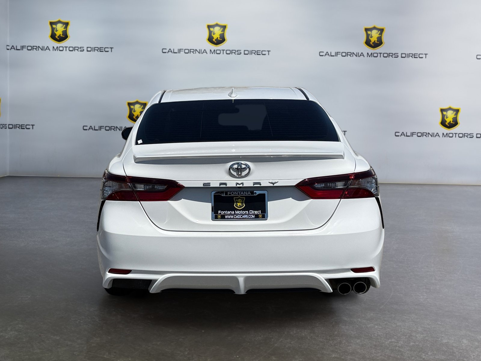 Used 2022 Toyota Camry SE FWD image 4