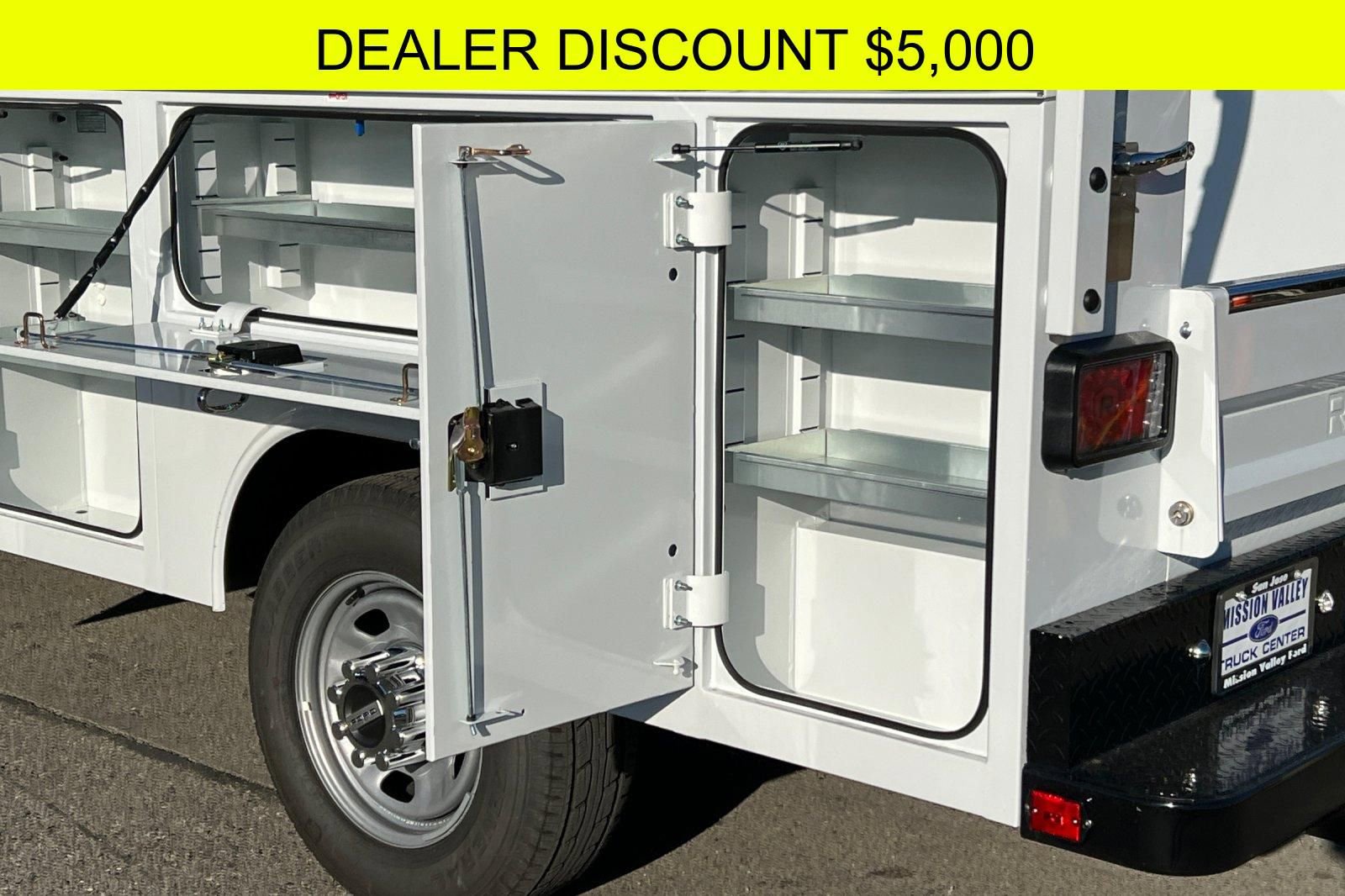 New 2025 Ford F350 XL w/ XL Chrome Package RWD image 22