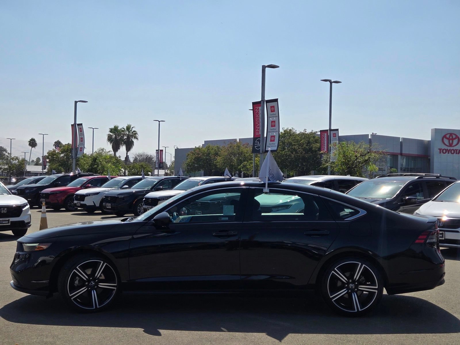 Used 2024 Honda Accord Sport image 4
