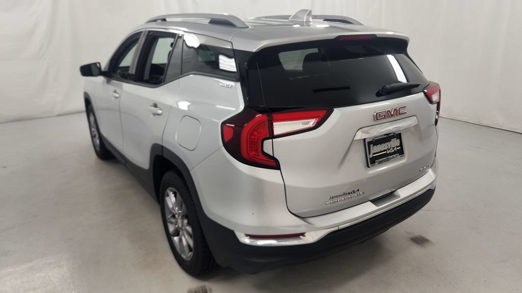 Used 2022 GMC Terrain SLT w/ LPO, Roadside Safety Package AWD/4WD image 5