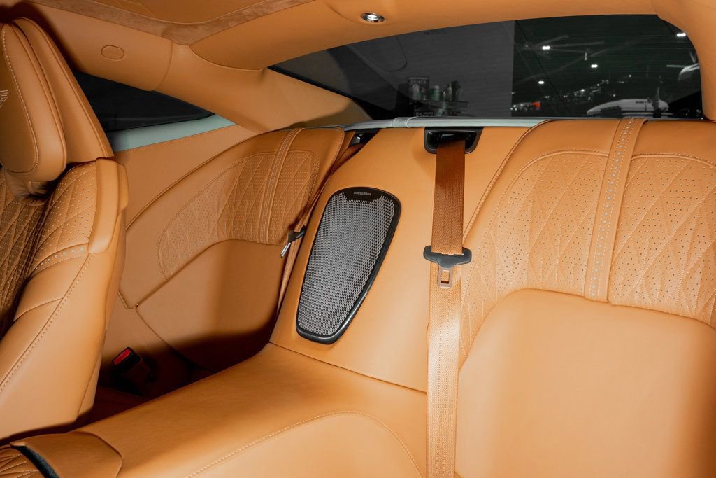 Used 2024 Aston Martin DB12 Coupe image 23