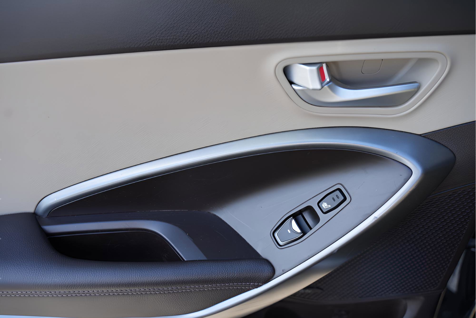 Used 2017 Hyundai Santa Fe Sport w/ Cargo Package image 23