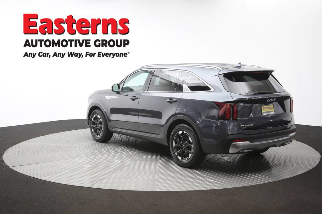 Used 2024 Kia Sorento S FWD image 66