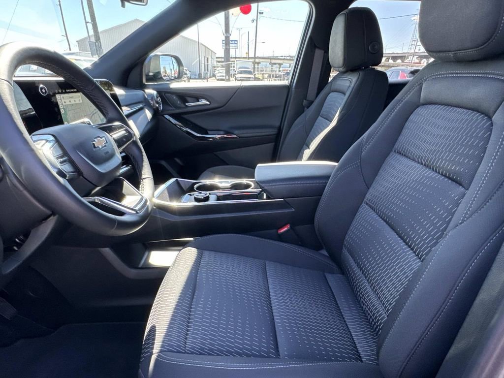 Used 2026 Chevrolet Equinox LT image 15